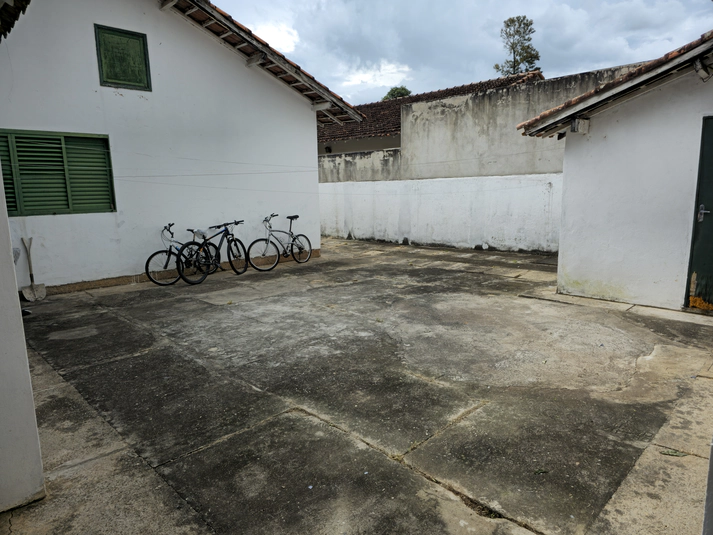 Área externa da república, ideal para convivência e eventos